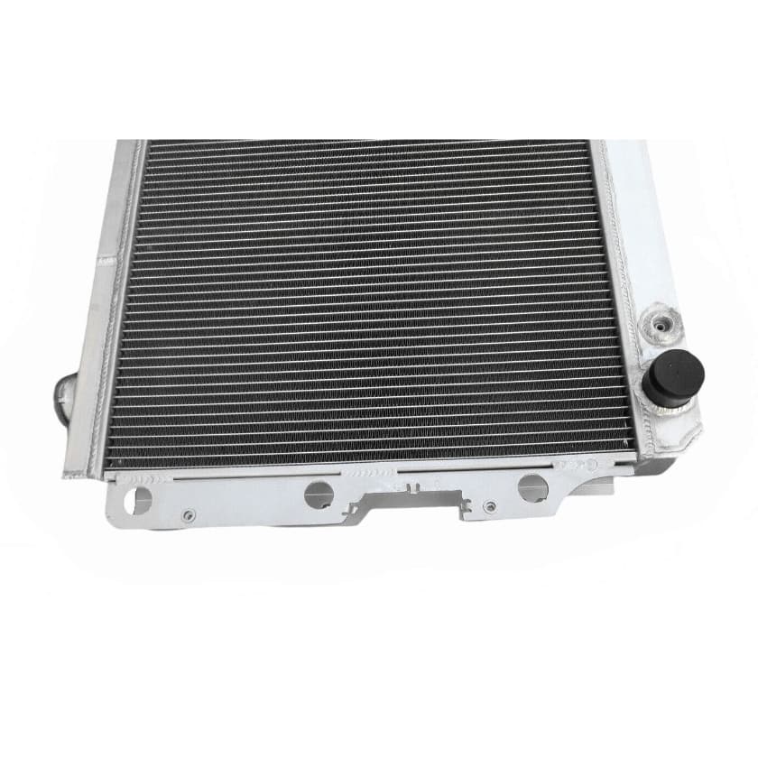 Wolrey Aluminum Radiator Fits Jeep Wrangler YJ/TJ/LJ RHD 1987-2006 AT MT