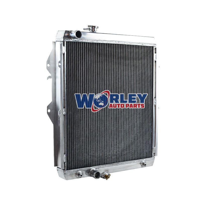 4Wolrey Aluminum Radiator Fits Toyota Hilux KZN165R 3.0LTR Turbo Diesel AT/MT 1997-2005
