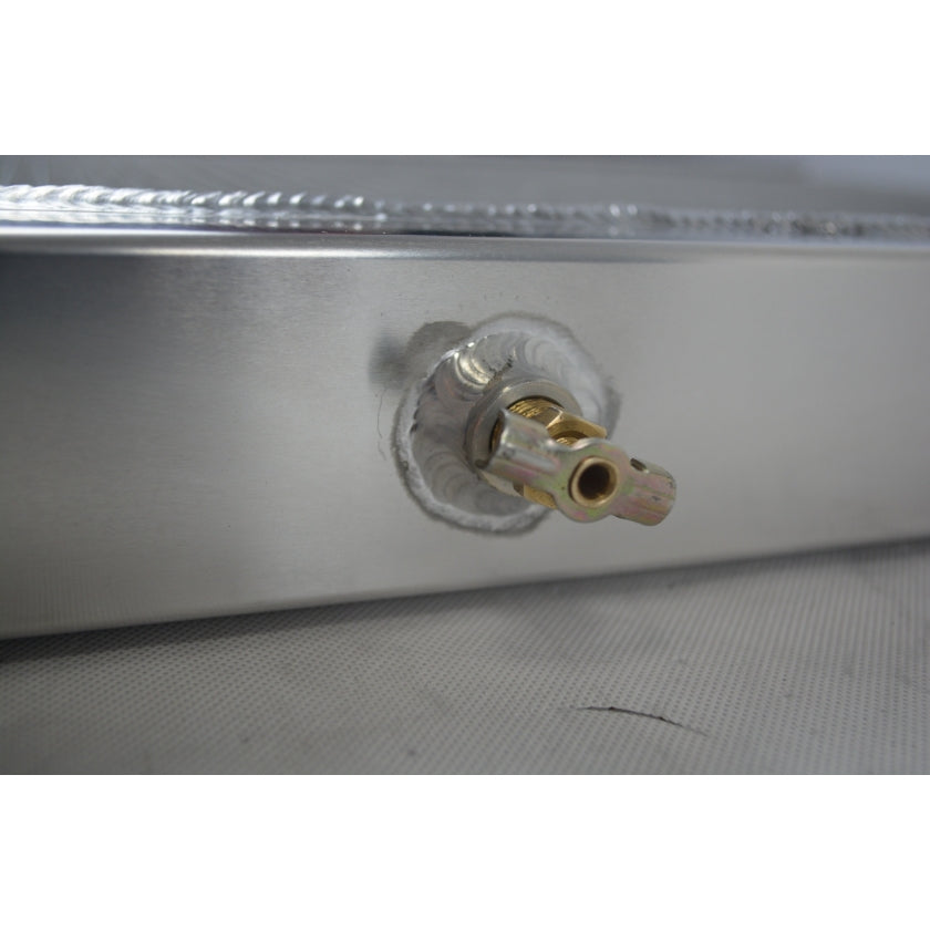 Wolrey Aluminum Radiator For Nissan Patrol GU Y61 Series TB45E 4.5 6Cyl Petrol AT/MT 1997-2001